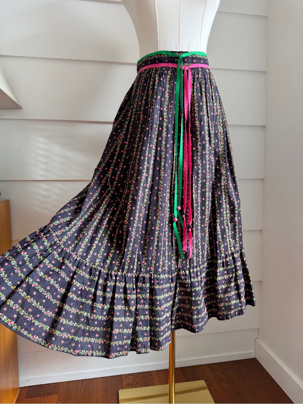 Vintage 1970s Black Cotton Floral Maxi Skirt Boho Prairie Calico Peasant Skirt